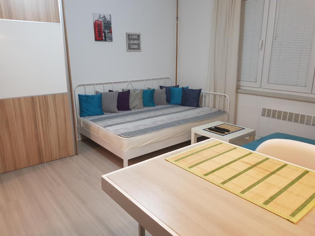 Appartement Studio Ella à Sarajevo Extérieur photo